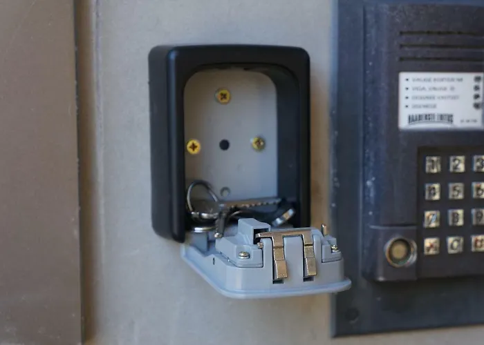 Lauteri Apart Inn Free Parking Self Check-In 24H Apartment